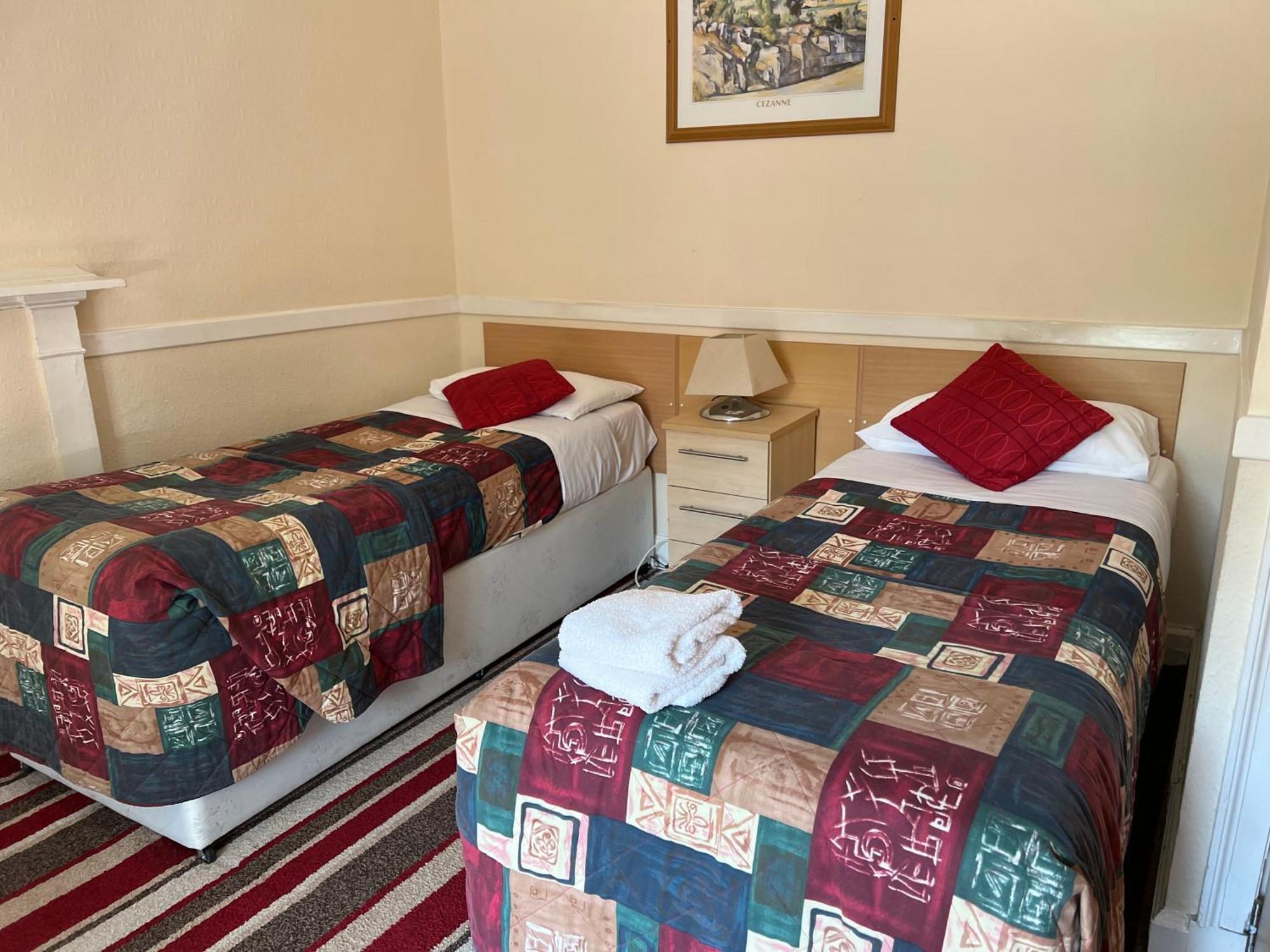 Strathpeffer Hotel מראה חיצוני תמונה